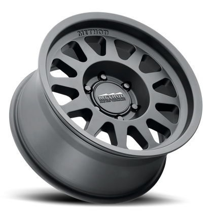 METHOD 704 MATTE BLACK 6X135 R17